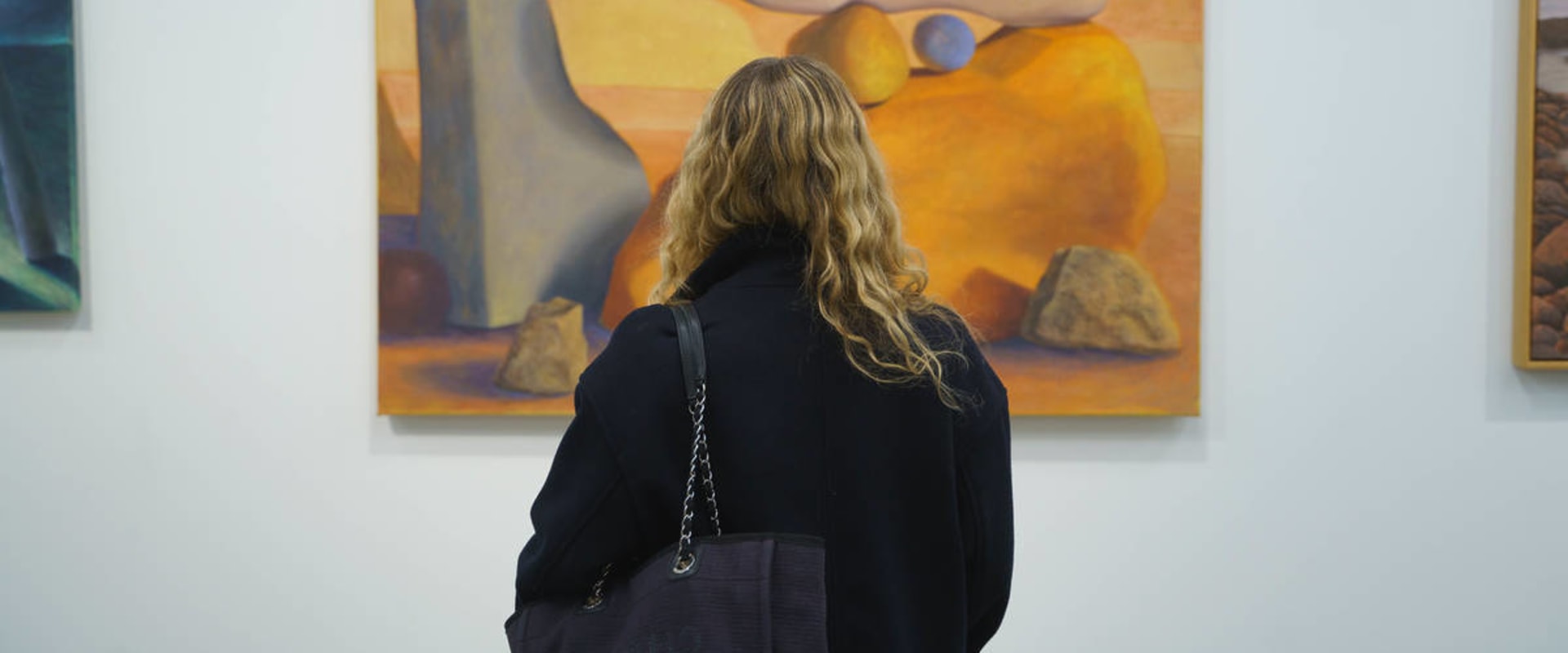Discovering the Hidden Gems: How to Find New Art Galleries in New York